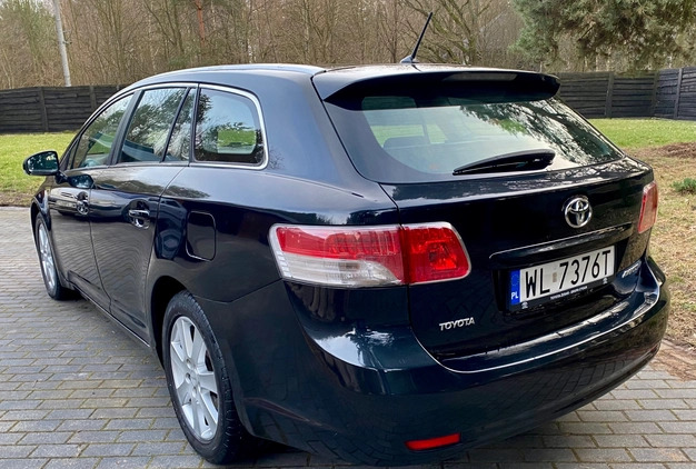 Toyota Avensis cena 33500 przebieg: 219000, rok produkcji 2011 z Warszawa małe 781